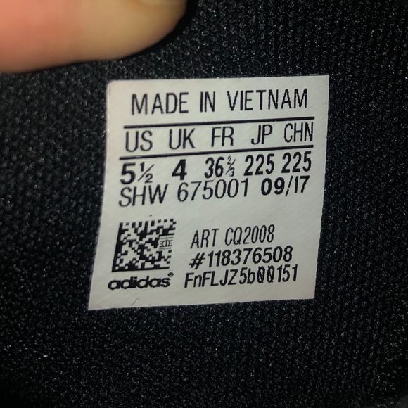 Adidas nmd r2 shoes - Picture 6 of 6